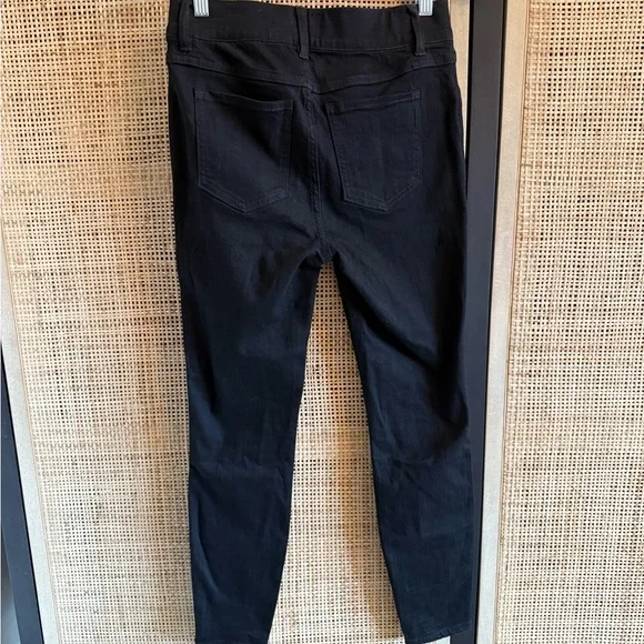 SPANX Black Skinny Jeans. - Picture 9 of 13